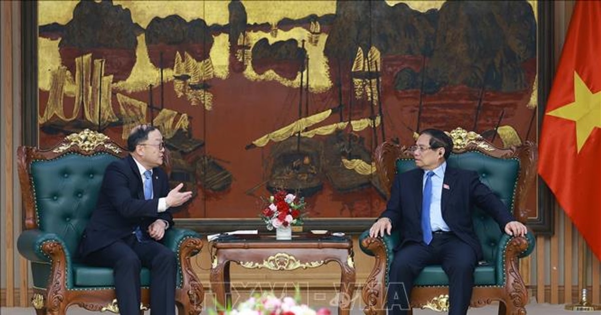 Thủ tướng Phạm Minh Chính đề xuất PowerChina phát triển các dự án đường sắt tại Việt Nam